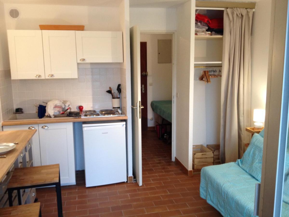Au Calme Dans Hameau Fleuri Joli Studio 3 Pers Piscine Parking Wi-Fi Vence Exterior foto
